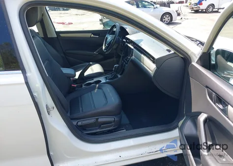 2022 Volkswagen Passat 2.0T Se из США, поврежденный, VIN 1VWSA7A39NC005434